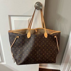 Louis Vuitton Monogram Neverfull
